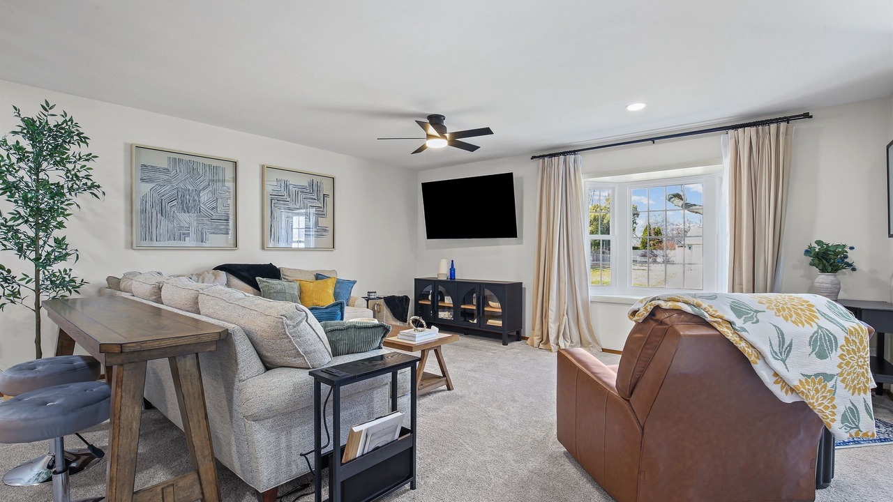 Photo of Livingroom in Bloomington