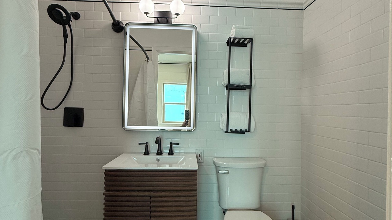 Photo of Bathroom in Downtown Klamath Falls