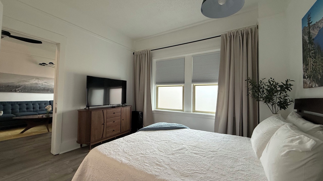 Photo of Bedroom in Downtown Klamath Falls