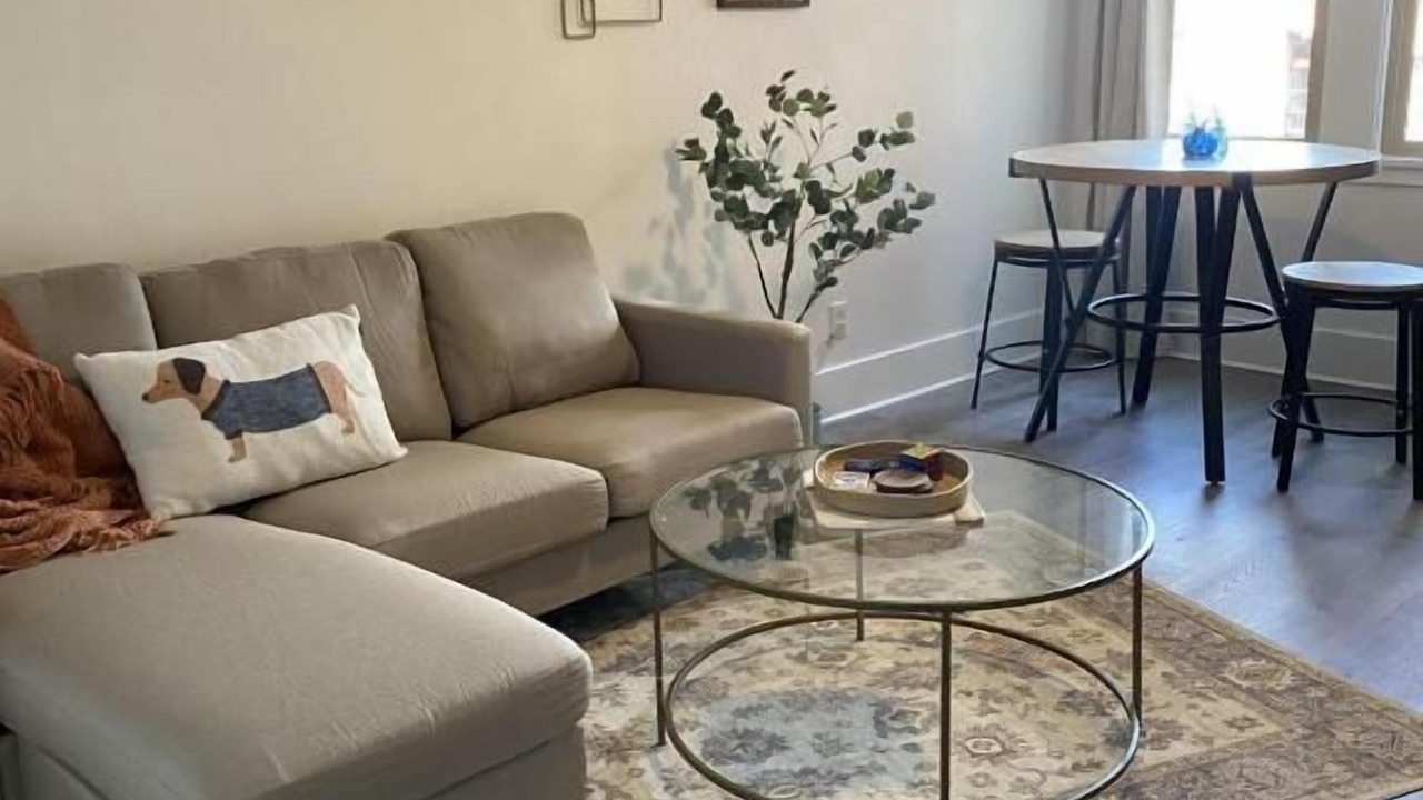 Photo of Livingroom in Downtown Klamath Falls