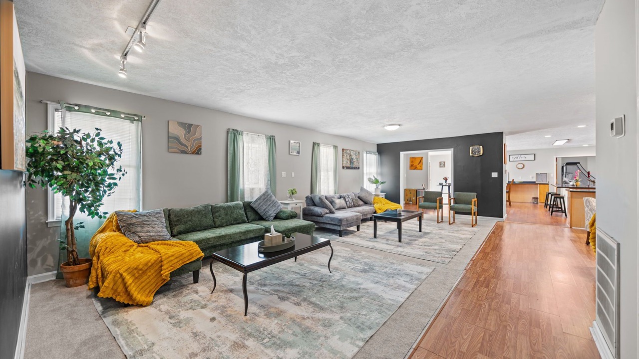 Photo of Livingroom in Cary