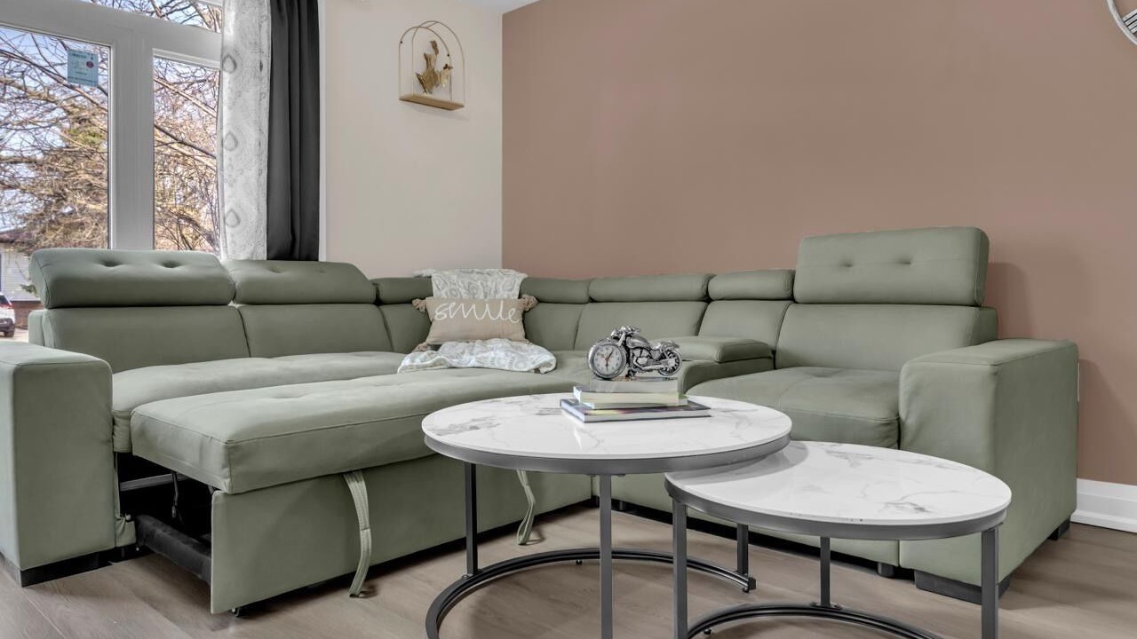 Photo of Livingroom in Thorold