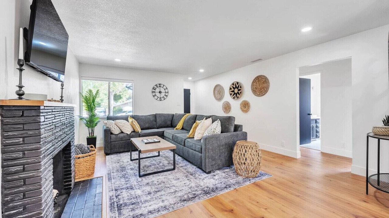 Photo of Livingroom in Roseville