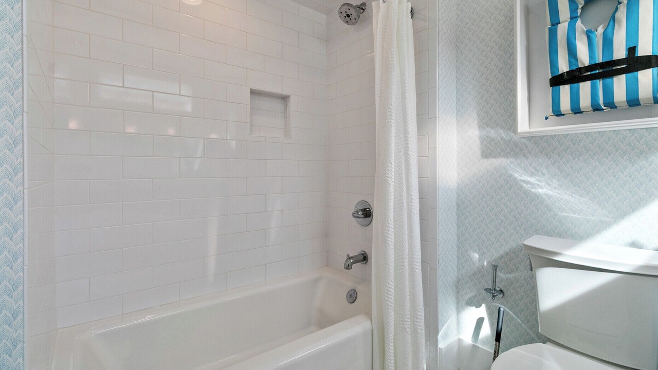 Photo of Bathroom in Beachwood East