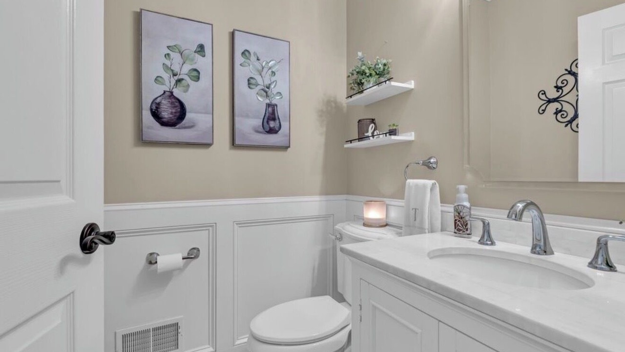 Photo of Bathroom in Stone Tavern