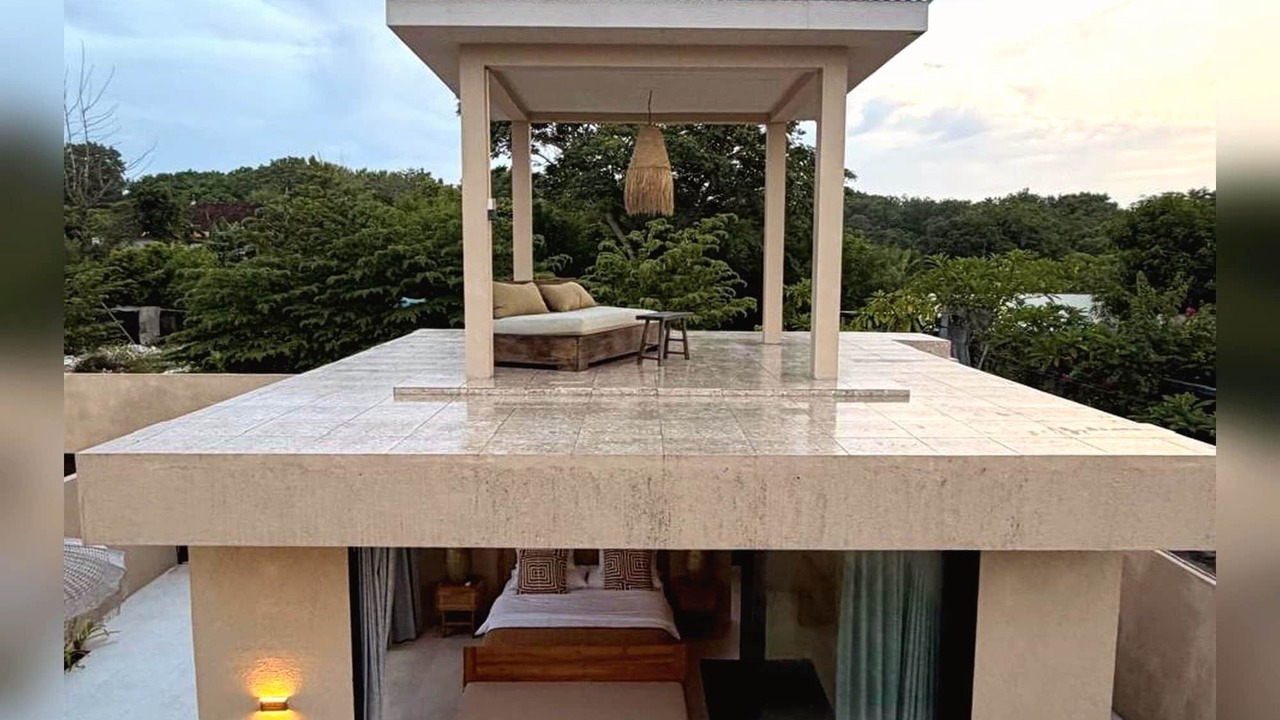 Photo of Others in Mushroom Bay