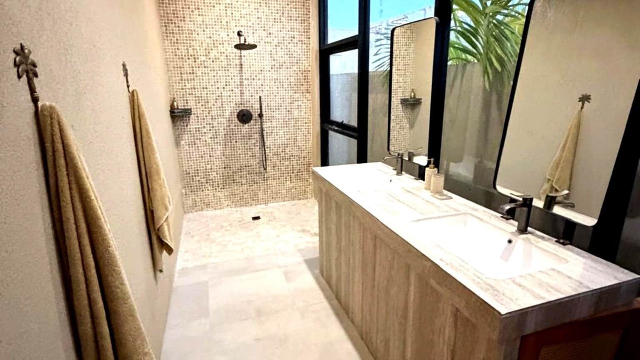 Photo of Bathroom in Mushroom Bay
