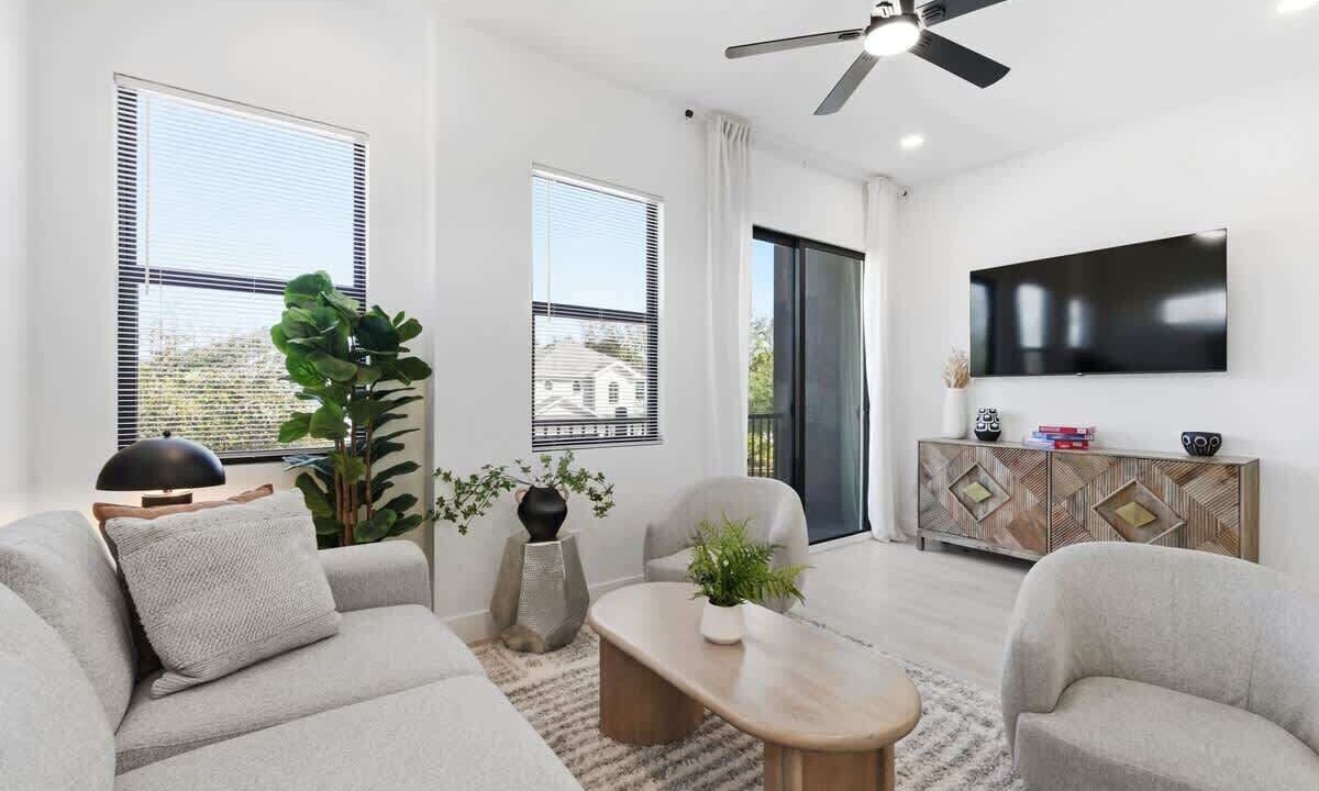 Photo of Livingroom in Ballast Point