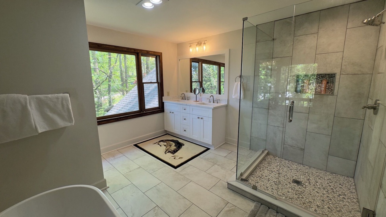 Photo of Bathroom in Dawsonville