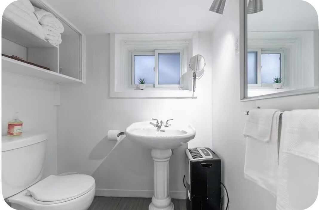 Photo of Bathroom in Parkdale