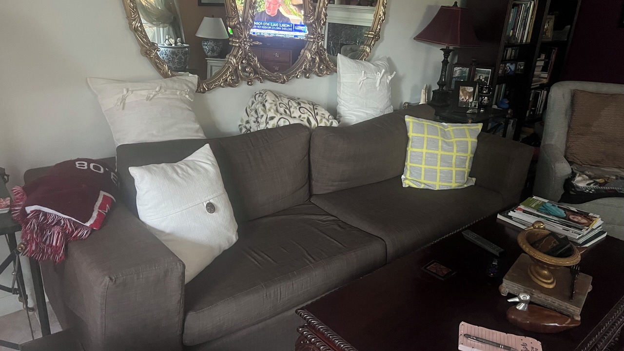 Photo of Livingroom in Inglewood-Finn Hill