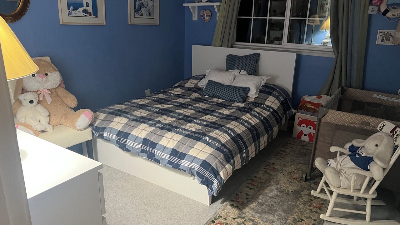 Photo of Bedroom in Inglewood-Finn Hill