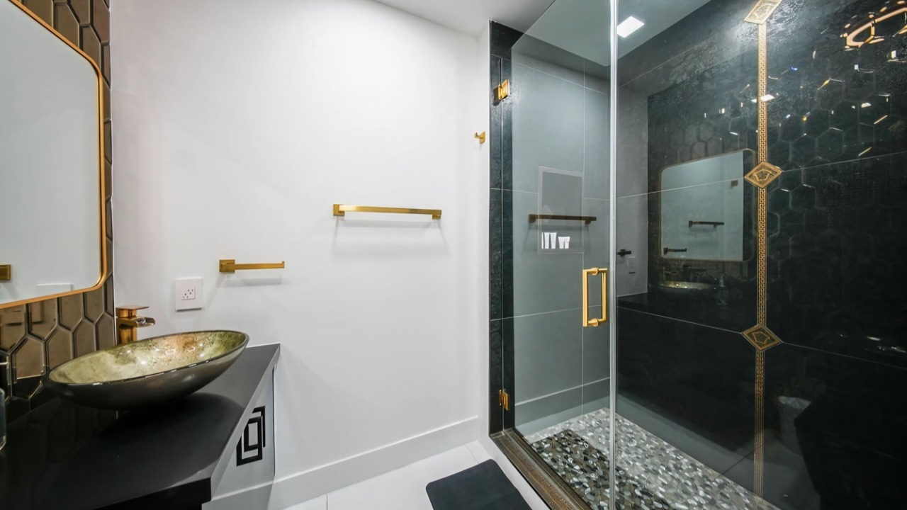 Photo of Bathroom in Ludlam