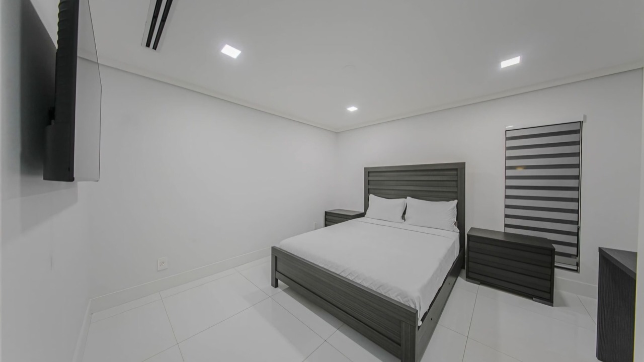Photo of Bedroom in Ludlam
