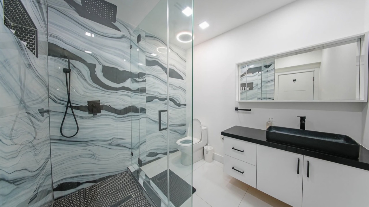 Photo of Bathroom in Ludlam