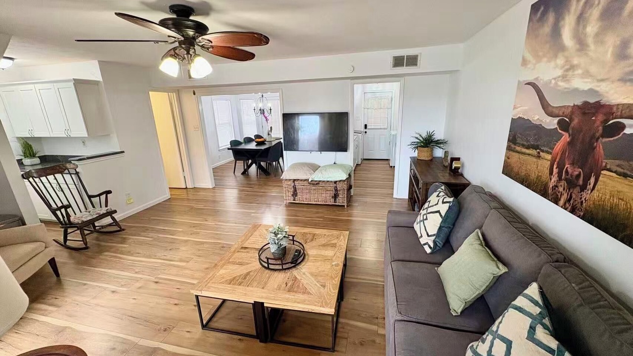 Photo of Livingroom in Garland