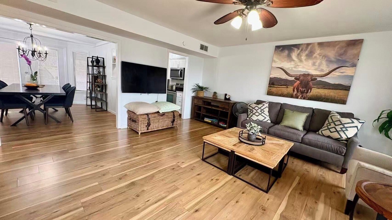 Photo of Livingroom in Garland