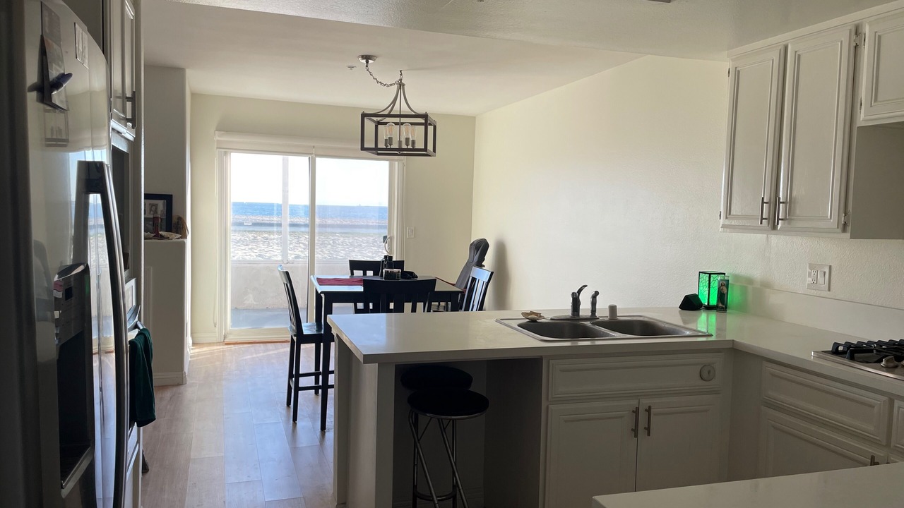 Photo of Kitchen in Alamitos Beach