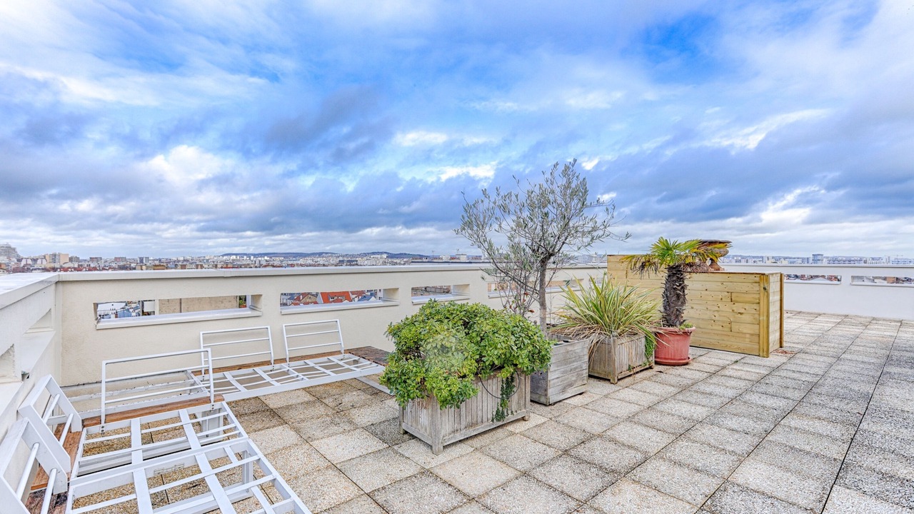 Photo of Patio Balcony in Bois-Colombes