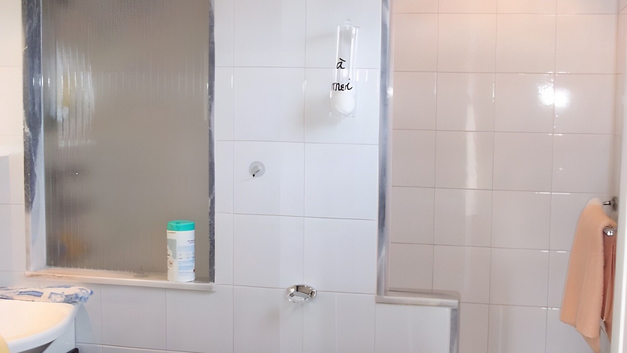 Photo of Bathroom in Septemes-les-Vallons