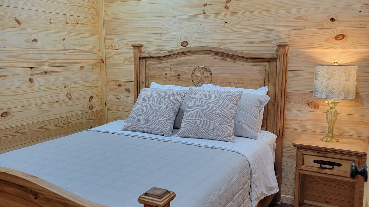 Photo of Bedroom in Dennis