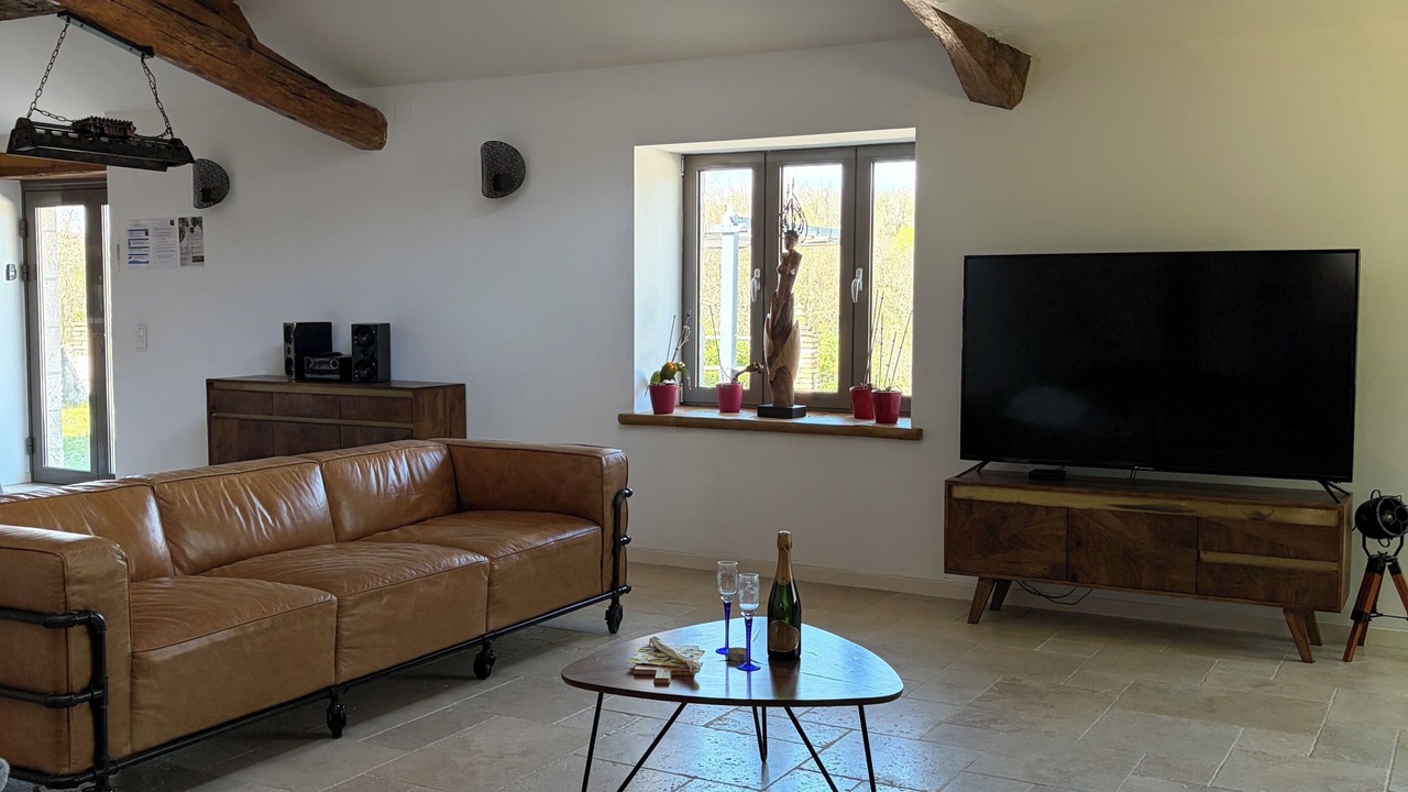 Photo of Livingroom in Saint-Beauzeil