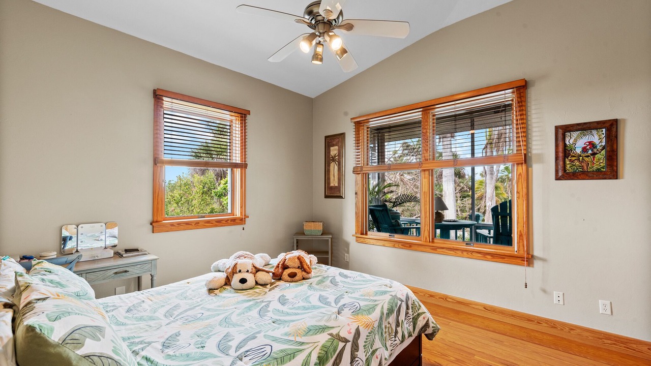 Photo of Bedroom in Bokeelia