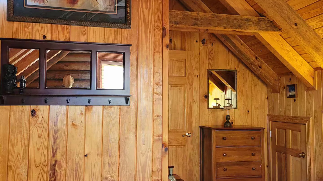 Photo of Bedroom in Oneida