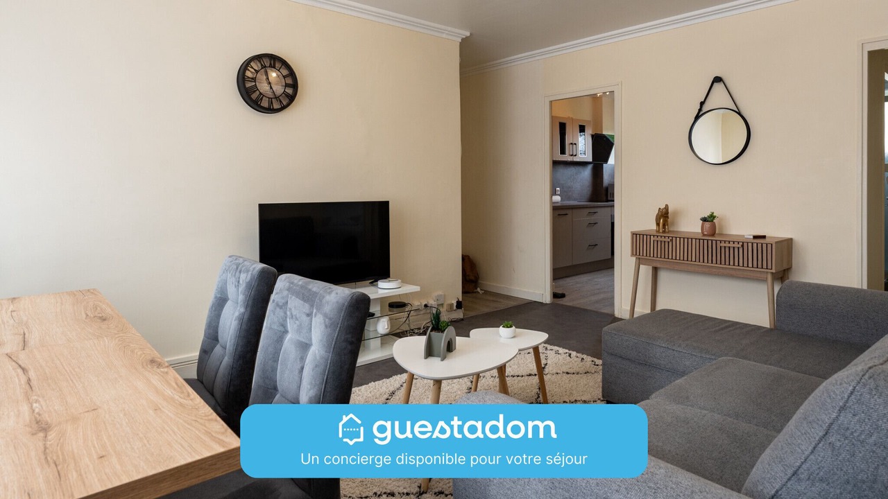 Photo of Livingroom in Pontlieue - Rocade