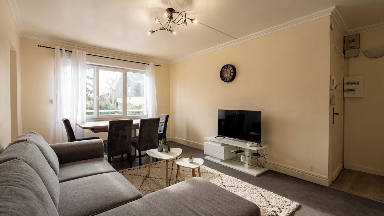 Photo of Livingroom in Pontlieue - Rocade