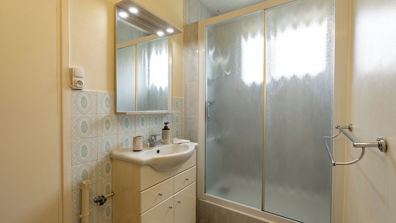 Photo of Bathroom in Pontlieue - Rocade