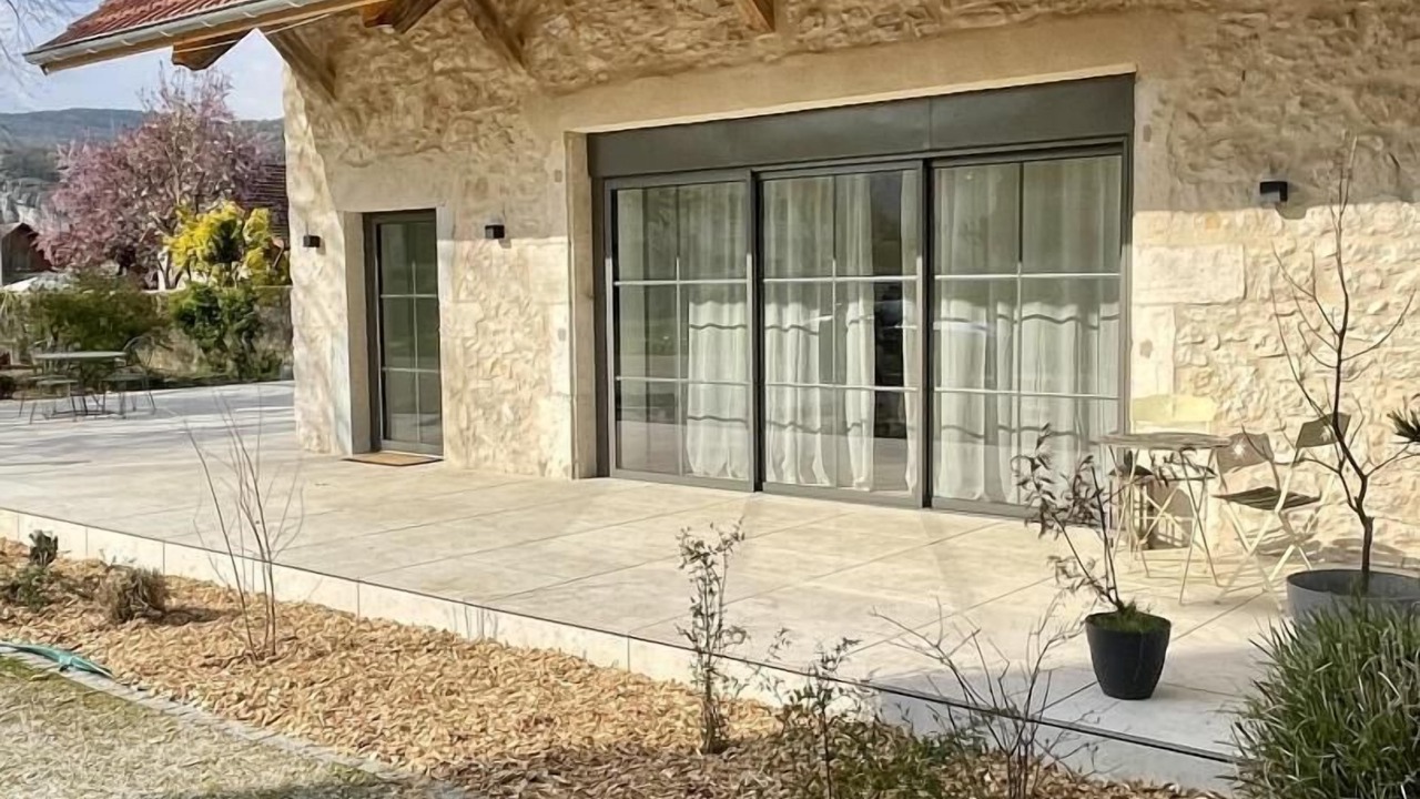 Photo of Patio Balcony in Yenne