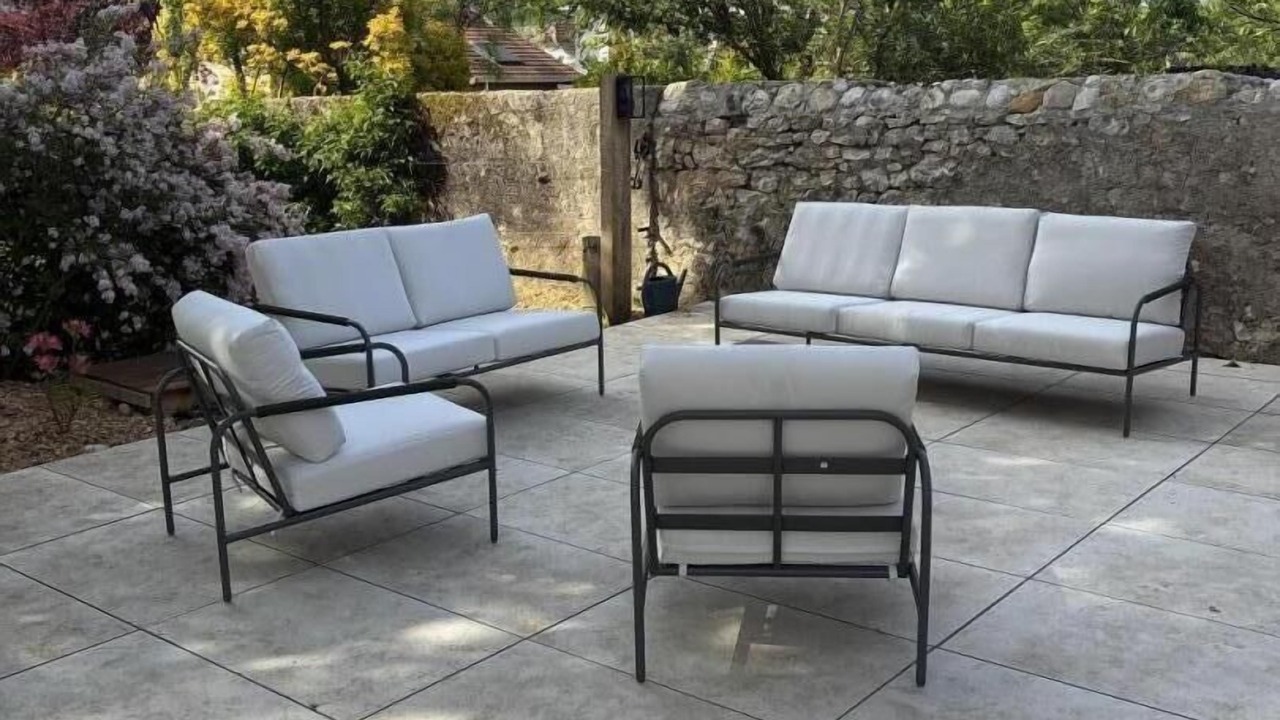 Photo of Patio Balcony in Yenne
