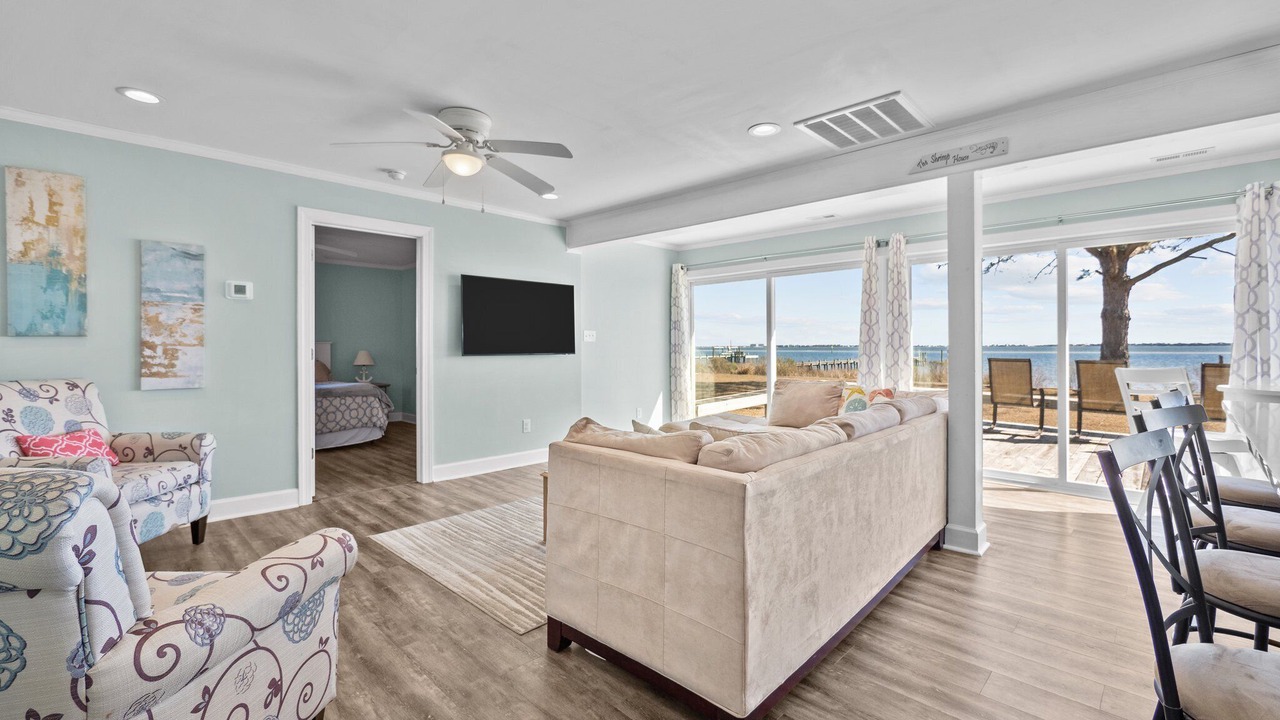 Photo of Livingroom in Newport