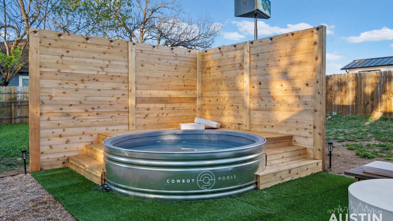 Photo of Outdoor in Cherrywood