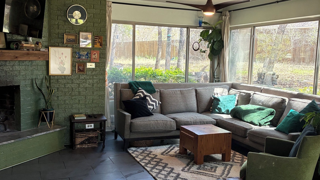 Photo of Livingroom in Flower Mound