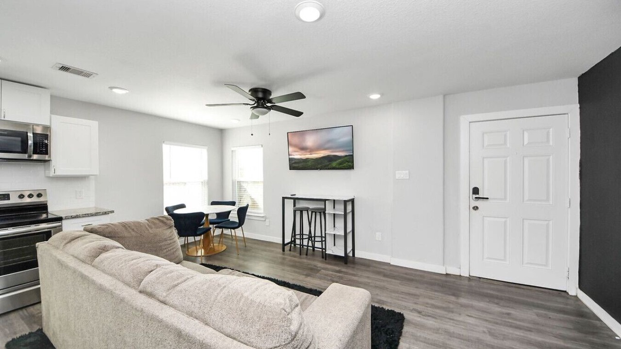 Photo of Livingroom in Houston