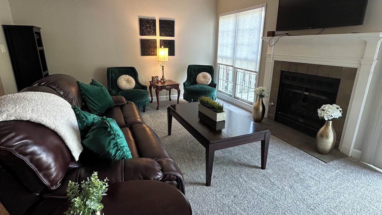 Photo of Livingroom in Forest Hills