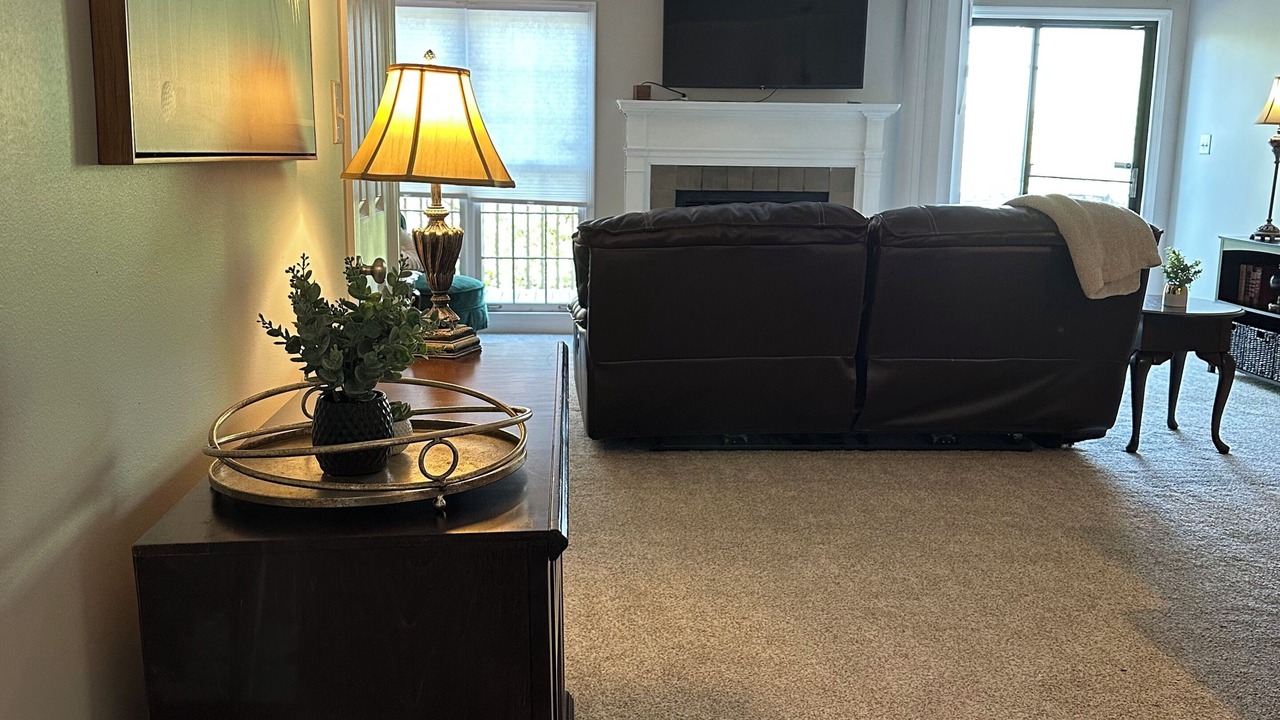 Photo of Livingroom in Forest Hills
