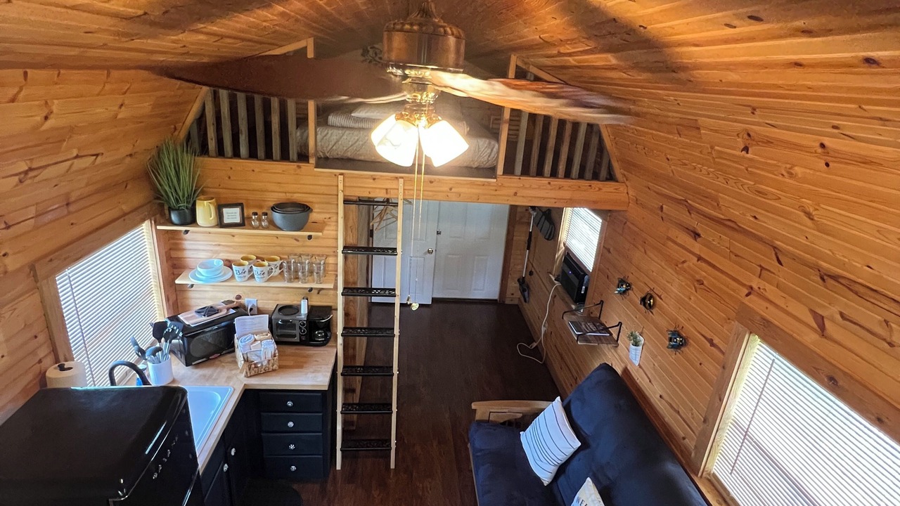 Photo of Livingroom in Cassville