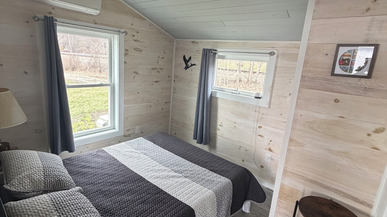 Photo of Bedroom in Crown Point