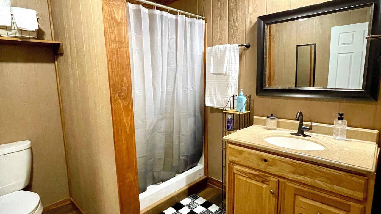 Photo of Bathroom in Hulbert