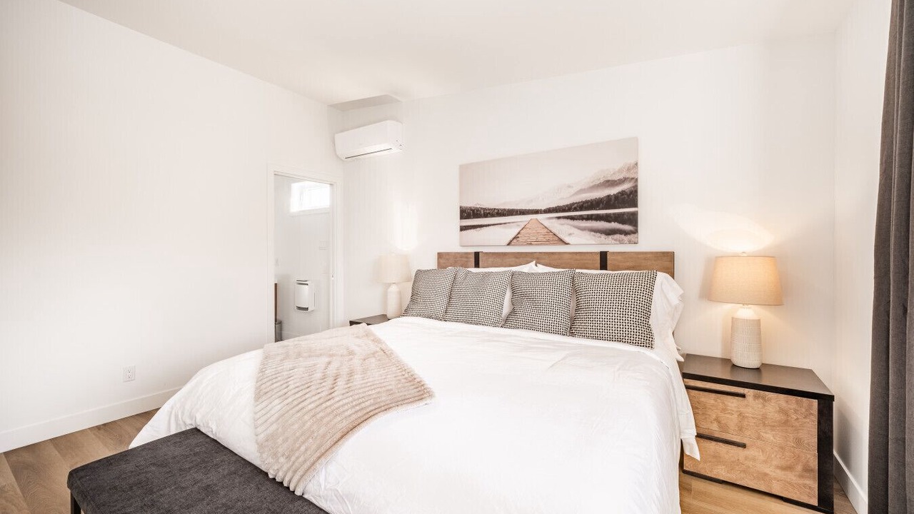 Photo of Bedroom in Magog