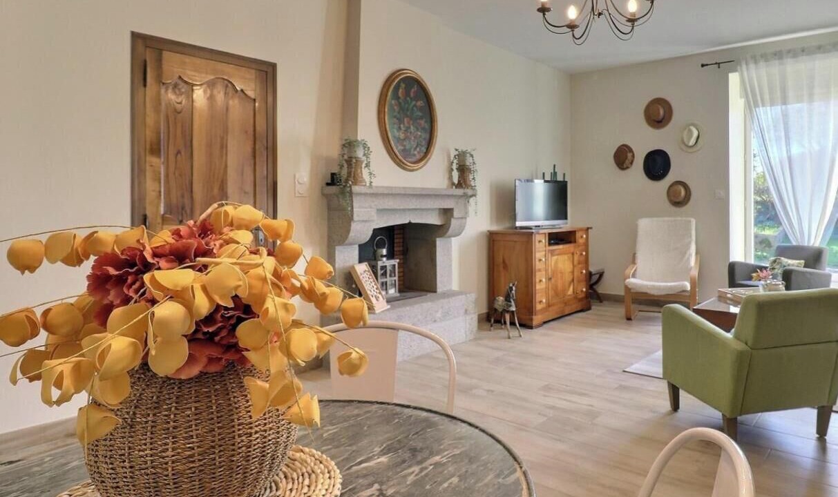 Photo of Livingroom in Saint-Sauveur-des-Landes