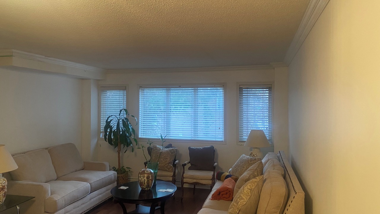 Photo of Livingroom in Mount Dennis