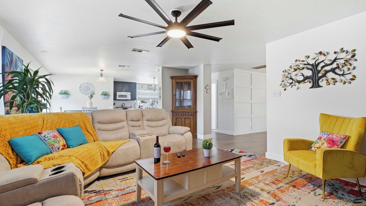 Photo of Livingroom in Keller