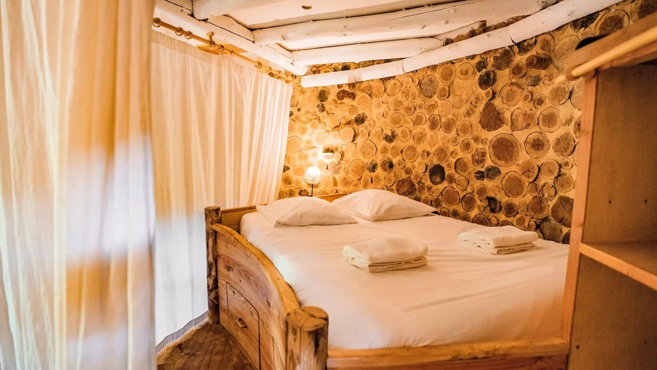 Photo of Bedroom in Saint-Amand-de-Coly