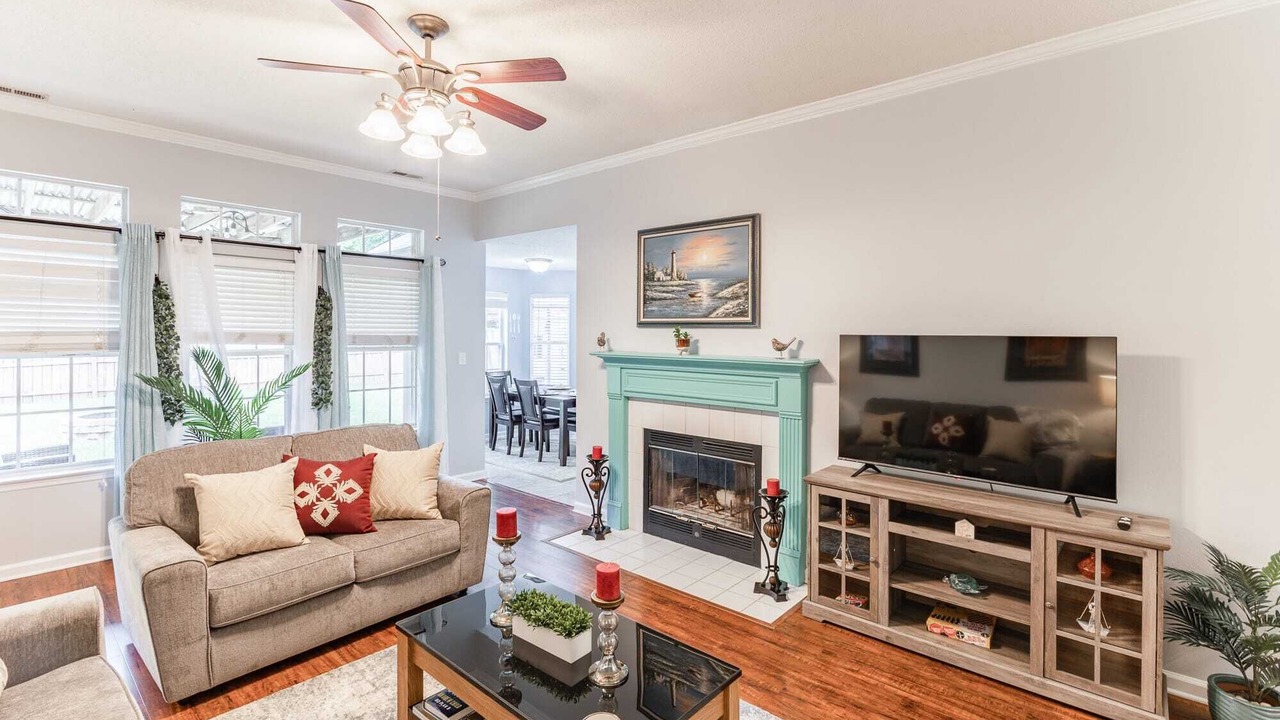 Photo of Livingroom in Huntsville