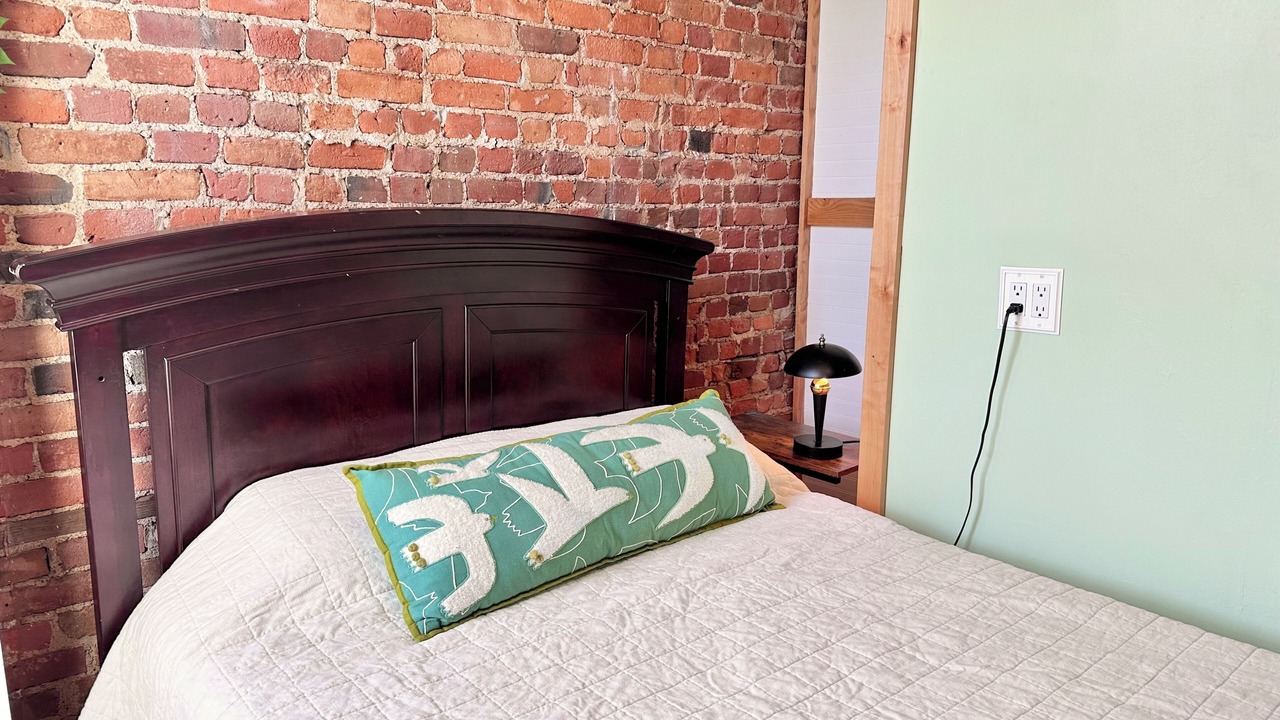 Photo of Bedroom in Capitol