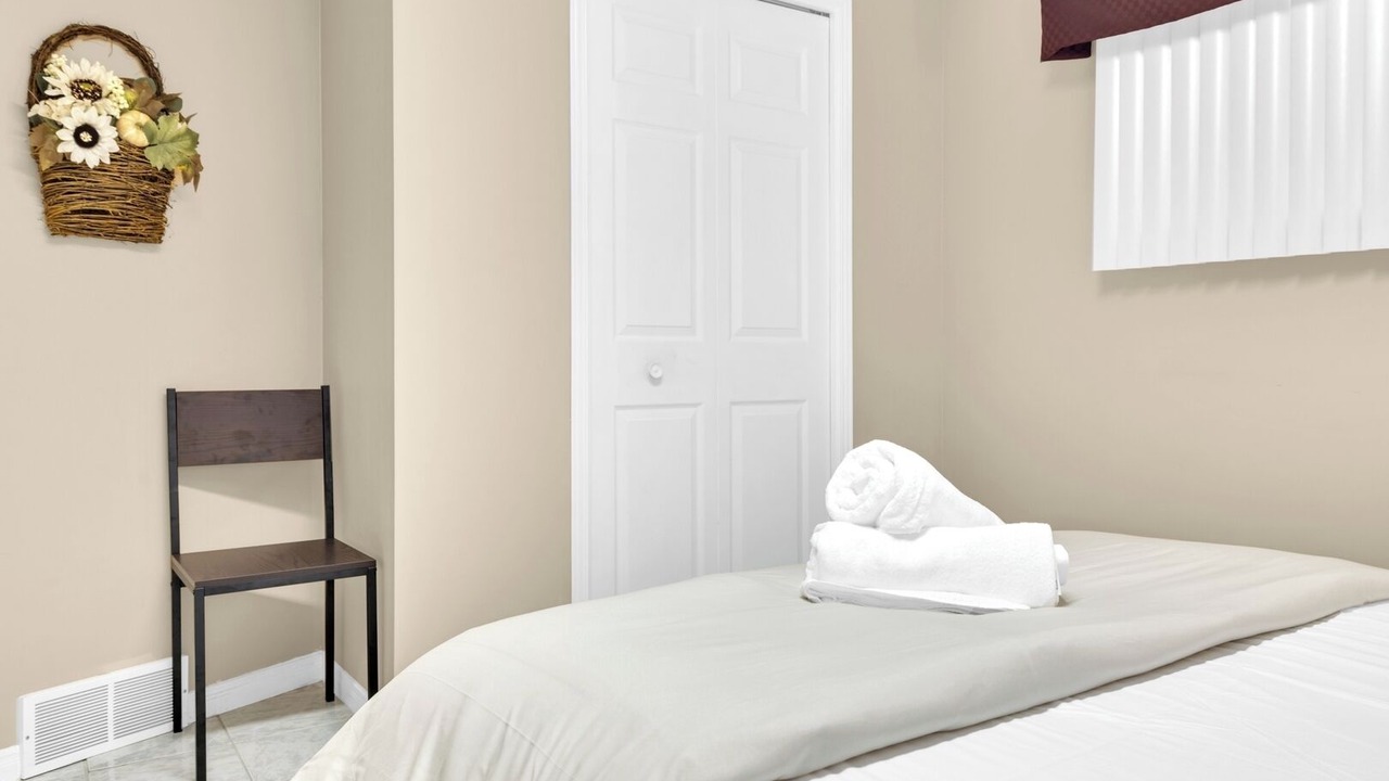 Photo of Bedroom in LaSalle